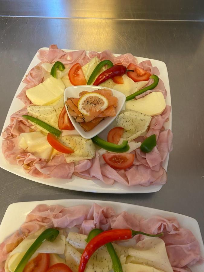 Landcafe Auszeit Hotel Albersdorf Kültér fotó