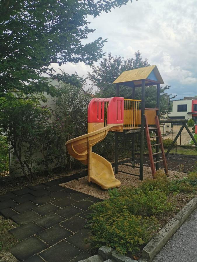 Landcafe Auszeit Hotel Albersdorf Kültér fotó