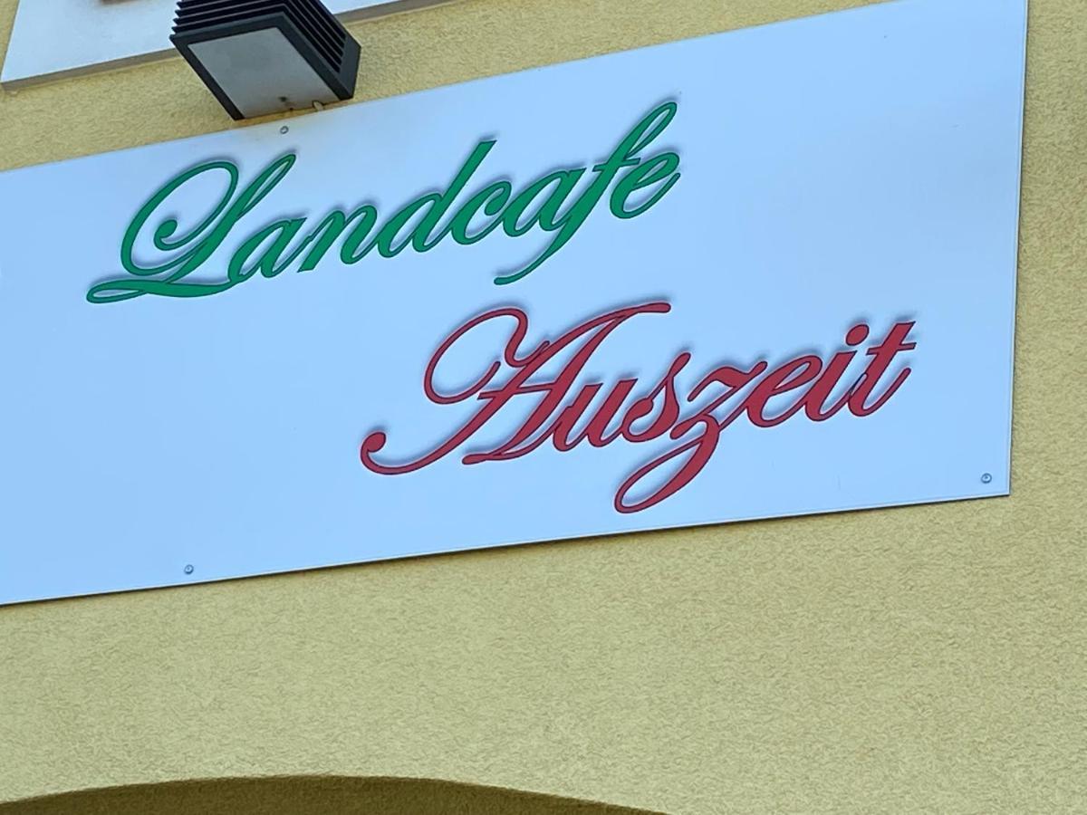 Landcafe Auszeit Hotel Albersdorf Kültér fotó